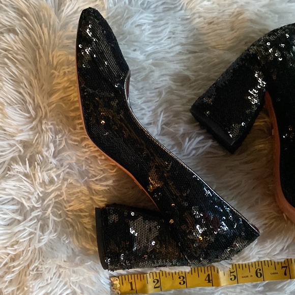 Women’s Sequins Sz 40 formal glam  stacked heel JF London black slip on shoes - Picture 11 of 11